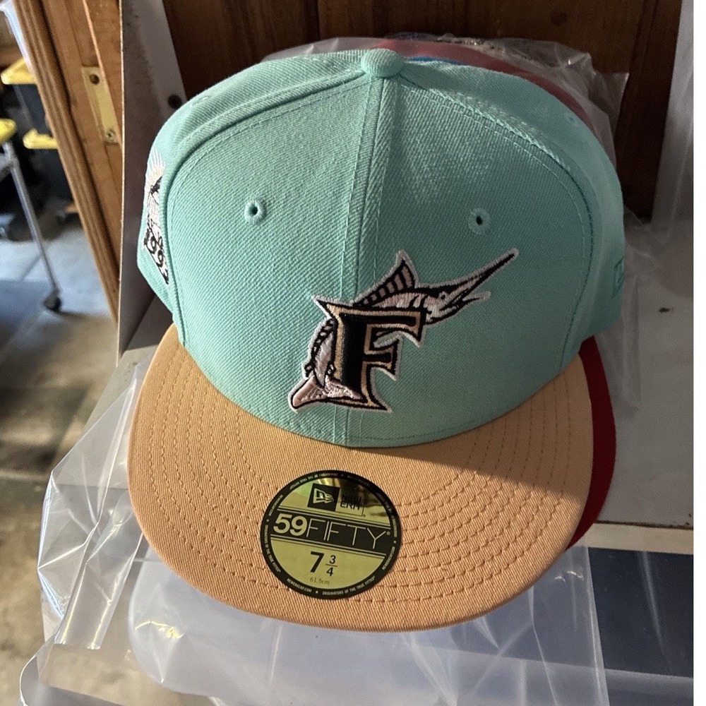 New Era Florida Marlins 1993 Inaugural Year 7 3/4 Pink Undervisor 59Fifty MLB